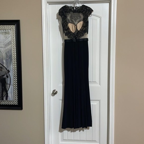 Dimitra designs prom dress - Picture 3 of 10